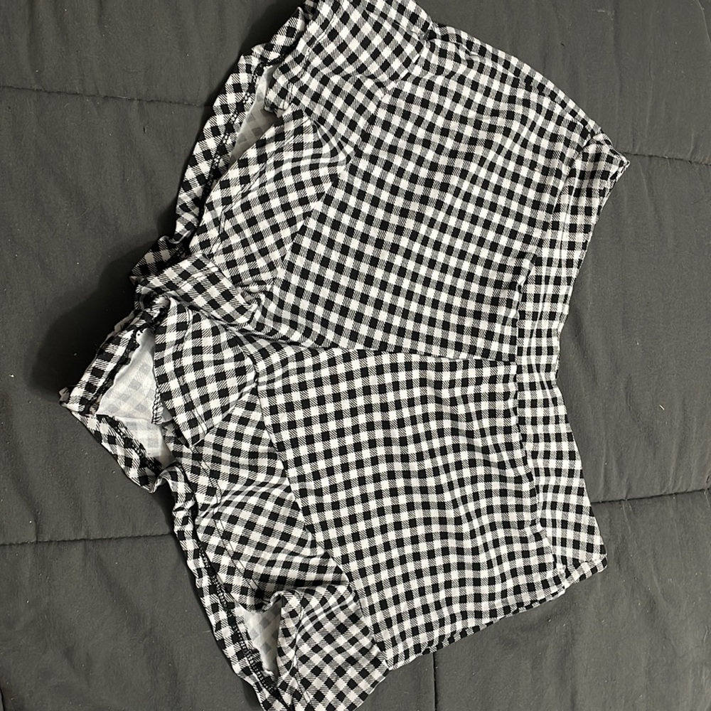 black and white plaid flowy shorts from rue 21